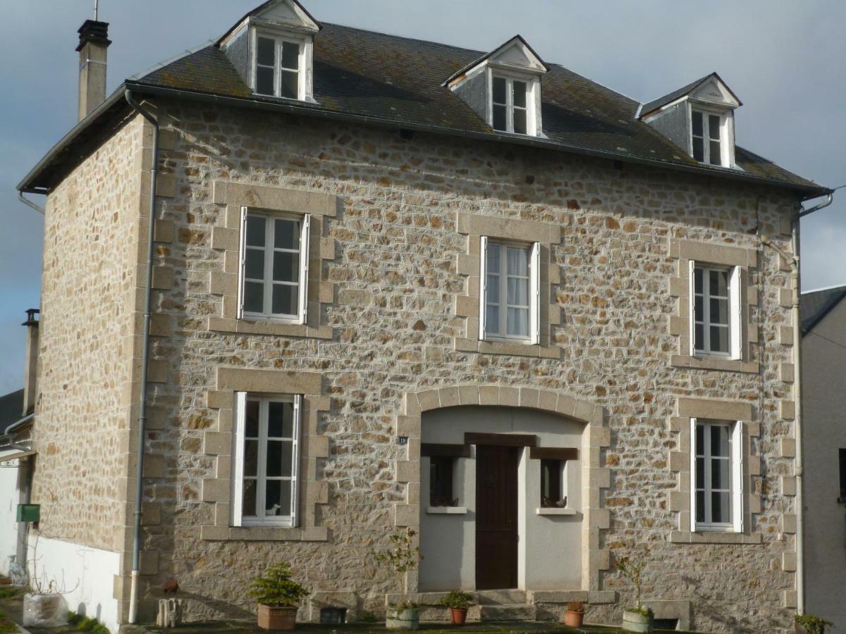 L'Ancienne Maison Acomodação com café da manhã Treignac Exterior foto